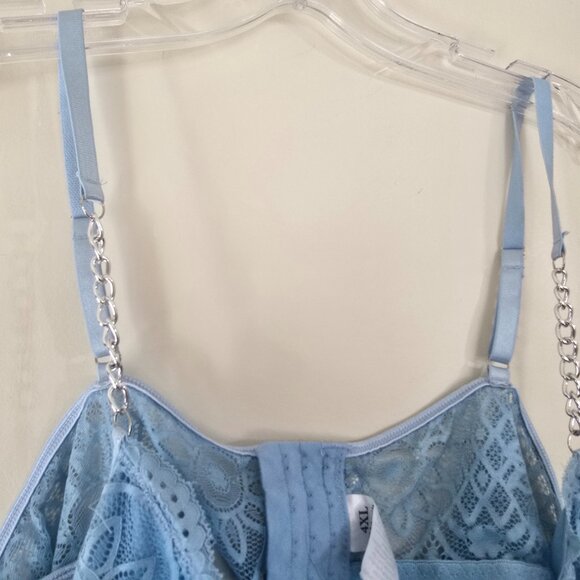 Women's Plus 4x Blue Lace Chain Strap Bra - Picture 6 of 7